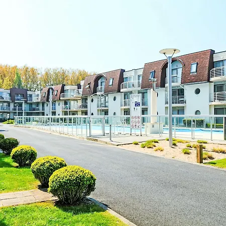 Deauville With Pool & Balcony By Interhome *